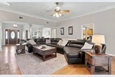 8732 Spring Court, Leesburg, FL 34788 - Photo 12