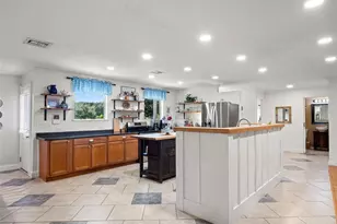 2827 Hammock Grove Rd, Groveland, FL 34736 - Photo 18