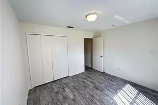 809 Dennis Ave, Fruitland Park, FL 34731 - Photo 4