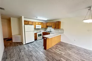 809 Dennis Ave, Fruitland Park, FL 34731 - Photo 10
