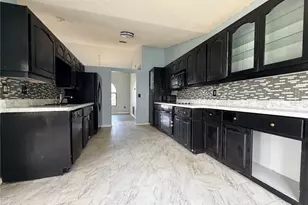 11240 Fountain Lake Blvd, Leesburg, FL 34788 - Photo 16