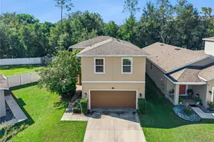 1122 Atlantic Ave, Fruitland Park, FL 34731 - Photo 1