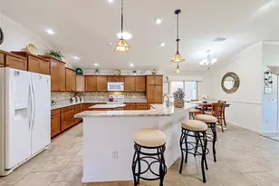 1068 Becker Ave, The Villages, FL 32163 - Photo 10