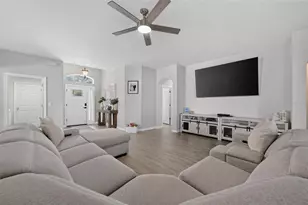 3850 Beacon Ridge Way, Clermont, FL 34711 - Photo 6