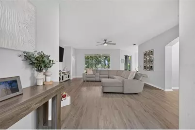3850 Beacon Ridge Way, Clermont, FL 34711 - Photo 4