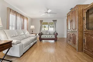 484 Aintree Ln, The Villages, FL 32162 - Photo 12