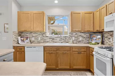 3499 Auburndale Avenue, The Villages, FL 32162 - Photo 18