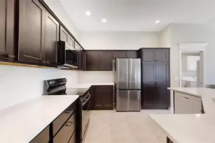 9170 SE 168th Cook Pl, The Villages, FL 32162 - Photo 6