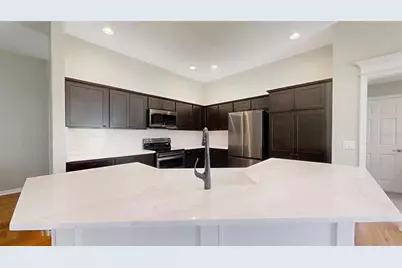 9170 SE 168th Cook Place, The Villages, FL 32162 - Photo 10