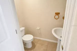 912 E Citrus Ave, Eustis, FL 32726 - Photo 10