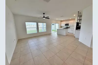 33981 Sky Blossom Circle, Leesburg, FL 34788 - Photo 4
