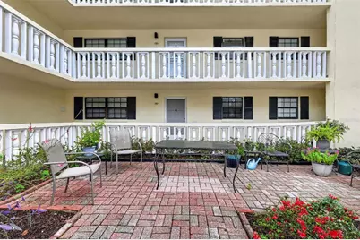 101 N Grandview Street #111, Mount Dora, FL 32757 - Photo 4
