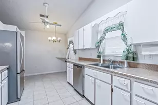 2311 Bonnie View Ct, Leesburg, FL 34788 - Photo 10