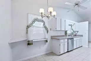 2311 Bonnie View Ct, Leesburg, FL 34788 - Photo 12