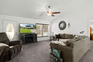 8690 SE 158th Pl, Summerfield, FL 34491 - Photo 6