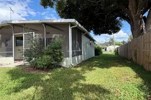 26139 Rose Ln, Astatula, FL 34705 - Photo 8