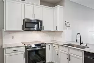 542 Groves End Ln, Winter Garden, FL 34787 - Photo 16