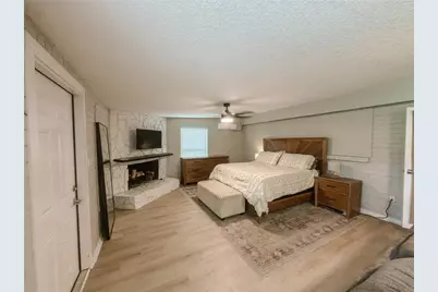 7413 Lakeshore Drive, Tampa, FL 33604 - Photo 16