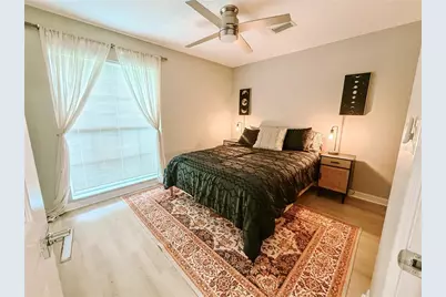 7413 Lakeshore Drive, Tampa, FL 33604 - Photo 6