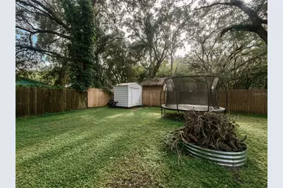 7413 Lakeshore Drive, Tampa, FL 33604 - Photo 20