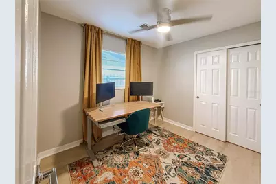 7413 Lakeshore Drive, Tampa, FL 33604 - Photo 8