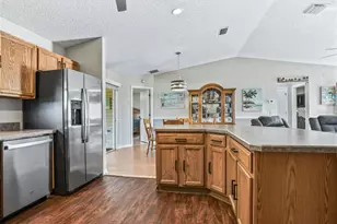 17632 SE 92nd Grantham Terrace, The Villages, FL 32162 - Photo 10