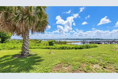 419 Sinclair Circle, Tavares, FL 32778 - Photo 2