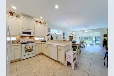 8290 Bridgeport Bay, Mount Dora, FL 32757 - Photo 8