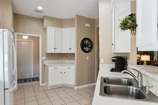 5401 Essex Ct, Leesburg, FL 34748 - Photo 10