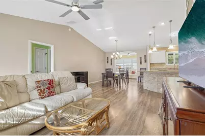 928 Eastmont Court, The Villages, FL 32162 - Photo 8