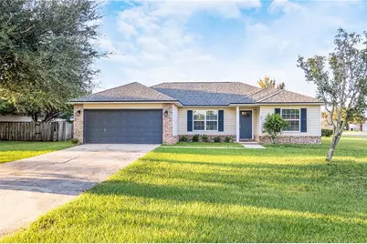 451 North Boulevard E, Macclenny, FL 32063 - Photo 1