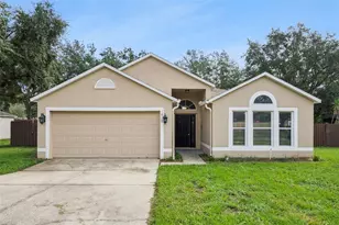 1612 Muir Cir, Clermont, FL 34711 - Photo 1