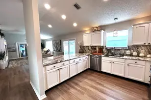 8975 SE 168th Tailfer St, The Villages, FL 32162 - Photo 6