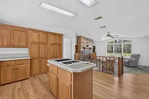 12040 SE 94th Ct, Belleview, FL 34420 - Photo 10