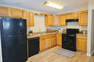 2160 Alemanda Dr, Clearwater, FL 33764 - Photo 4