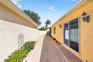 1217 Santa Cruz Dr, The Villages, FL 32162 - Photo 40