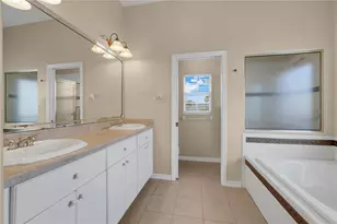 5111 Ironsides Ct, Tavares, FL 32778 - Photo 24