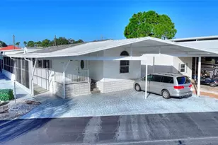 439 Par Pines Blvd, Davenport, FL 33837 - Photo 2