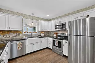 1700 Jadestone Terrace, The Villages, FL 32162 - Photo 6