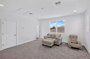 30308 Island Club Dr, Tavares, FL 32778 - Photo 22