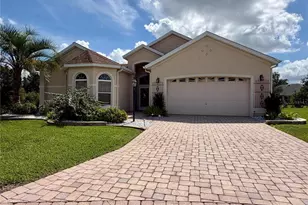1802 Estafana Way, The Villages, FL 32159 - Photo 2