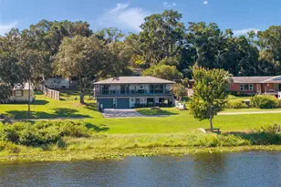 521 E Mirror Lake Dr, Fruitland Park, FL 34731 - Photo 54
