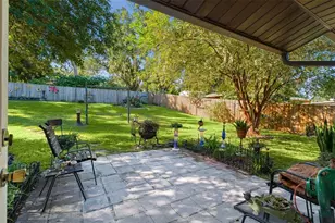 521 E Mirror Lake Dr, Fruitland Park, FL 34731 - Photo 52