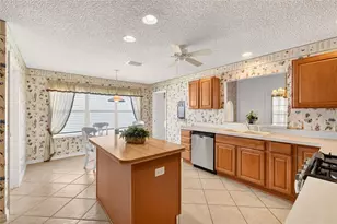 16969 SE 92nd Pelham Ave, The Villages, FL 32162 - Photo 10