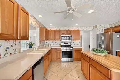 16969 SE 92nd Pelham Avenue, The Villages, FL 32162 - Photo 18