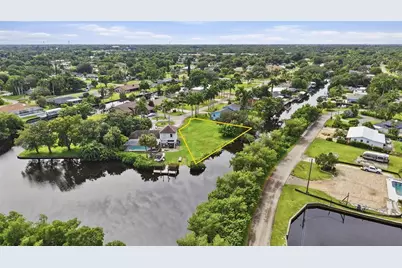 261 Alameda Avenue, Fort Myers, FL 33905 - Photo 14