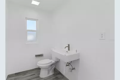 109 W Lakeview Street, Lady Lake, FL 32159 - Photo 14