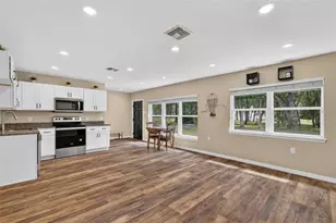 706 Mulberry St, Fruitland Park, FL 34731 - Photo 4