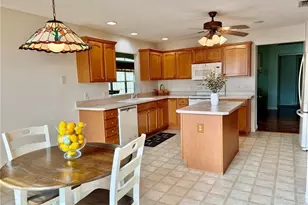 8305 SE 168th Mardell Ln, The Villages, FL 32162 - Photo 22