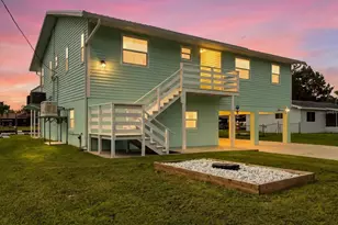 2060 NW 19th St, Crystal River, FL 34428 - Photo 1